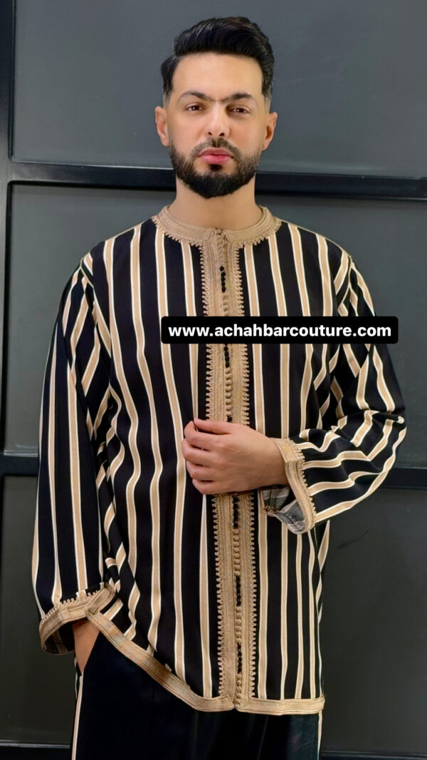 Jabador avec pantalon