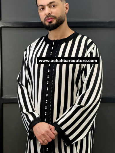Jabador avec pantalon