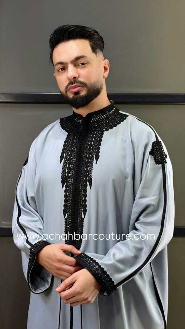 Gandoura homme avec le pantalon